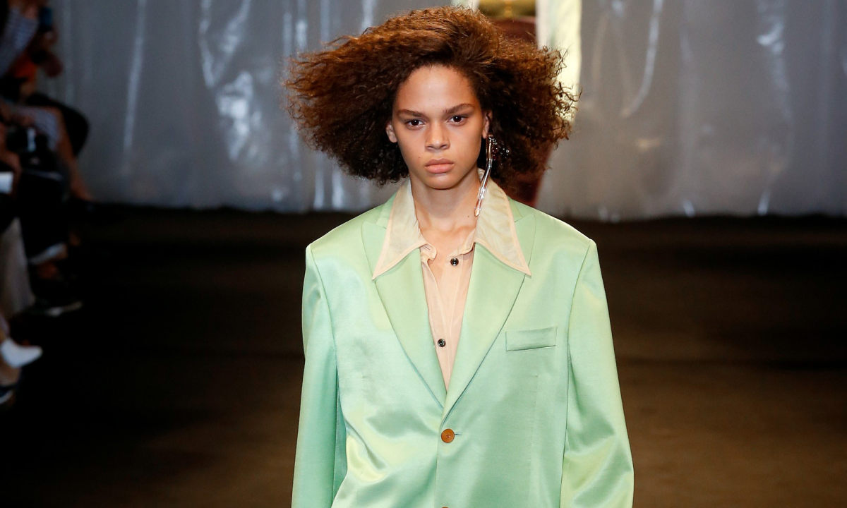 Acne Studios 2018 春夏成衣系列秀场直击