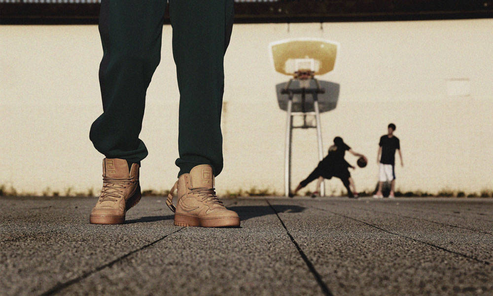 FILA 携手 Kinetics 打造 FX-100 “Wheat” 配色