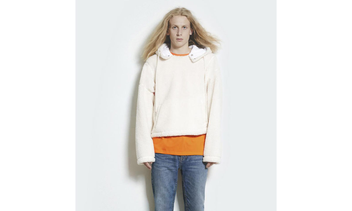 Helmut Lang 发布最新 Resort 2018 春夏系列