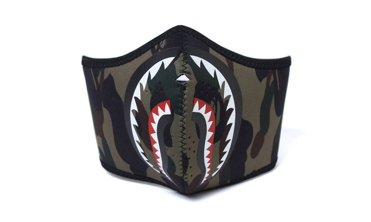 A BATHING APE® 公布最新 1ST CAMO Shark Masks