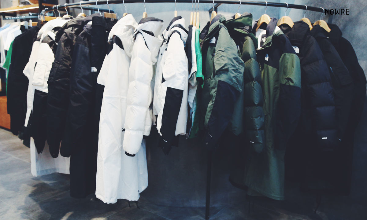 The North Face x sacai 联名系列重新上架，切勿错过！