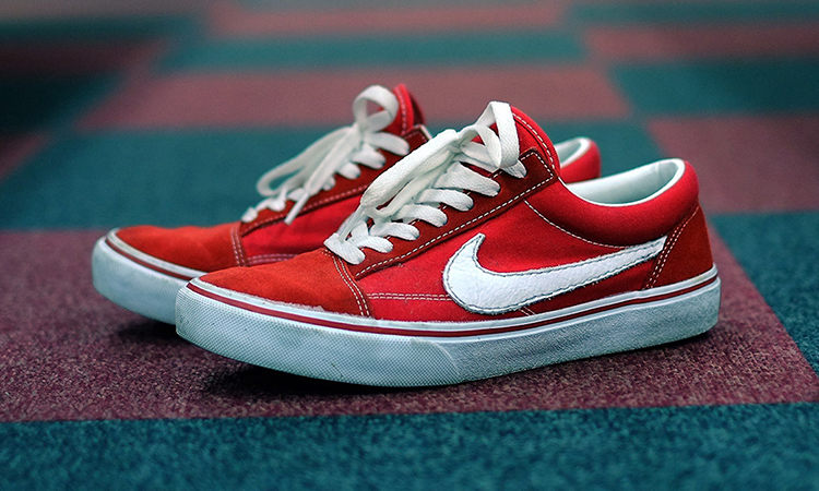 这是 Vans 与 Nike 的 “联名款 Old Skool”？