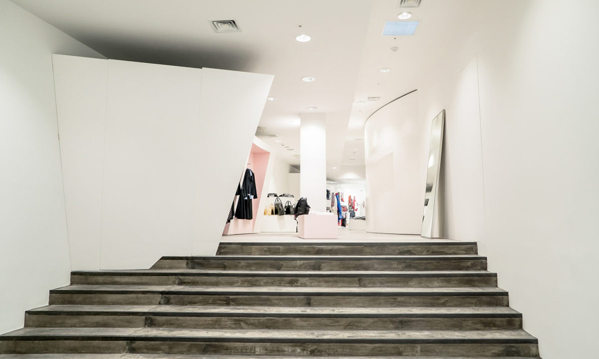 OFF-WHITE 今日在首尔开设 Pop Up Store