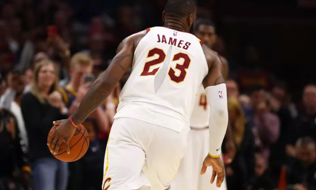 Nike 承诺将认真解决 NBA 球衣撕裂问题