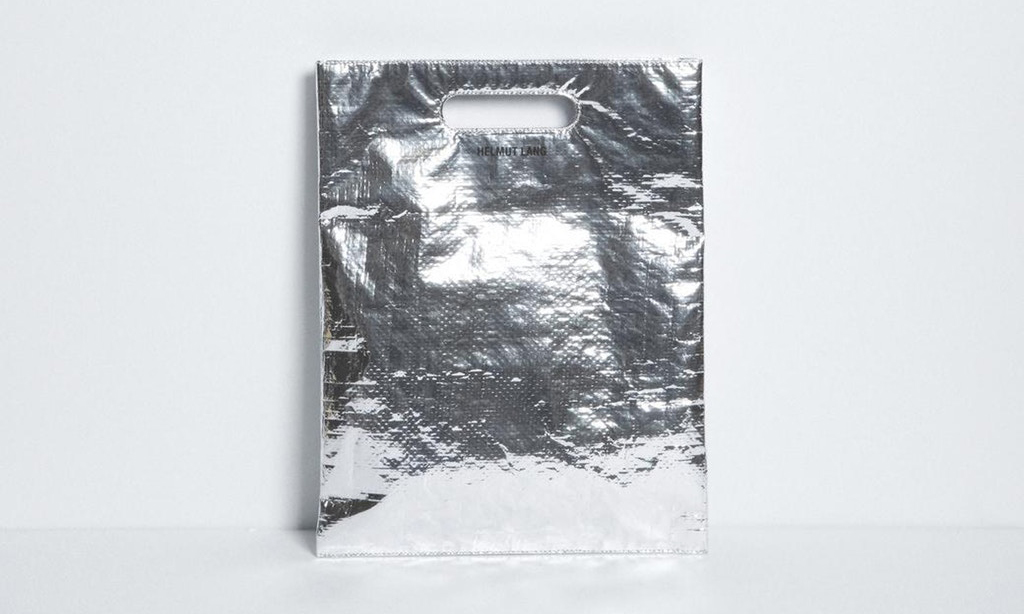 Helmut Lang 发布价值 $320 美金的 “冷藏袋”