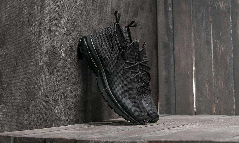 Nike 即将推出全新 Air Max Flair 50 鞋款 “黑魂” 配色