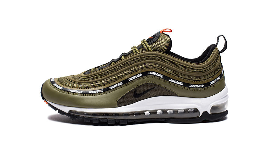 除了 Air Max 97 新配色，UNDEFEATED x Nike 还带来这些单品搭配