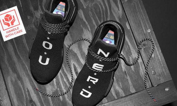 除了 Chanel，这款联名版 Hu NMD Trail 也不错