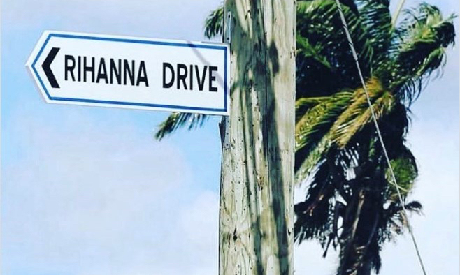 Rihanna 祖国巴巴多斯用她的名字命名了一条路