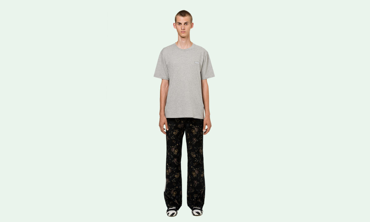 OFF-WHITE 有多火，看看这套昂贵打底 Tee 就知道