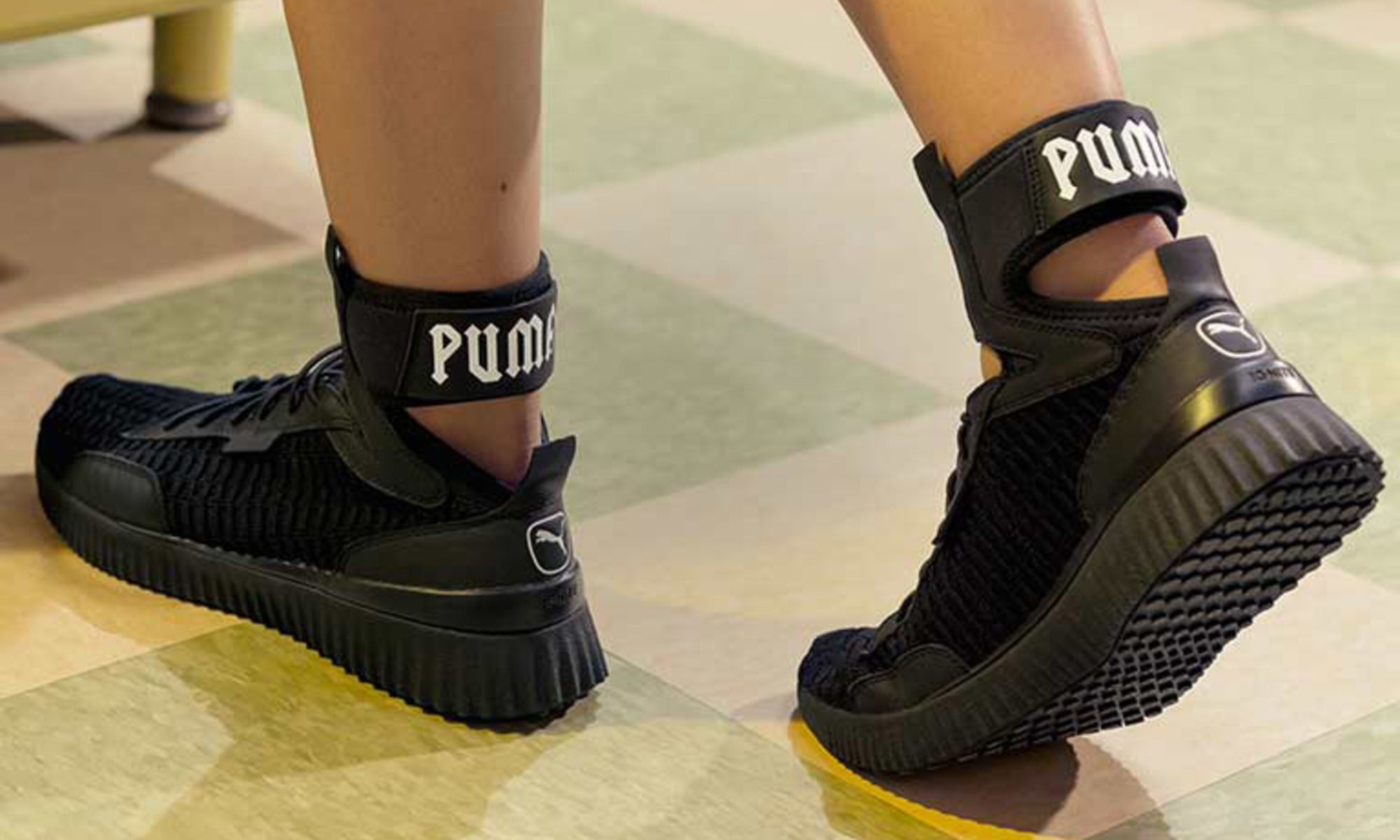 FENTY PUMA by Rihanna 发布全新中帮跑鞋