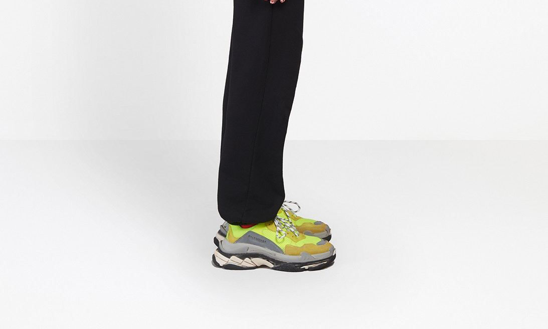 Balenciaga 带来 2018 款全新 Triple S 预览