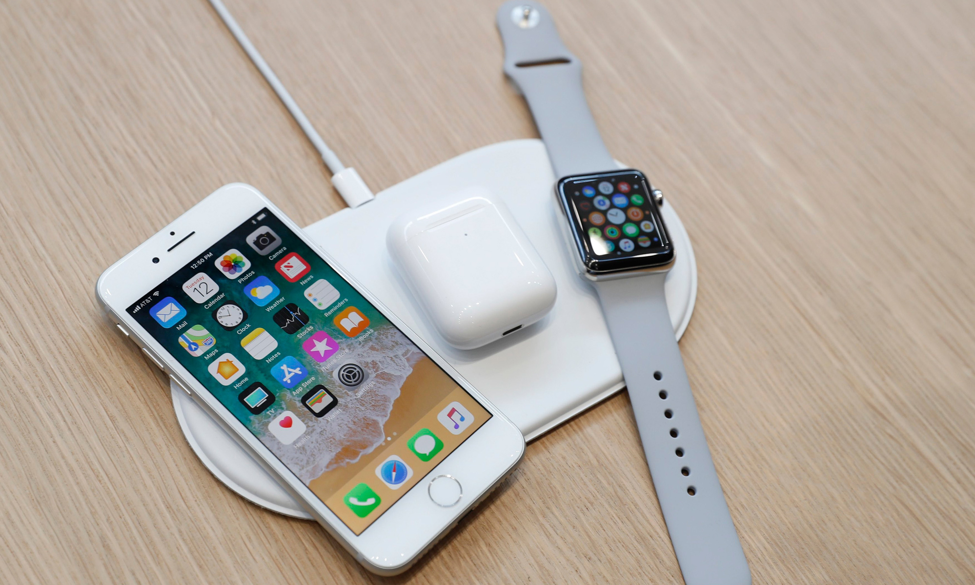 苹果新专利曝光，以后终于能实现真正的无线充电了？
