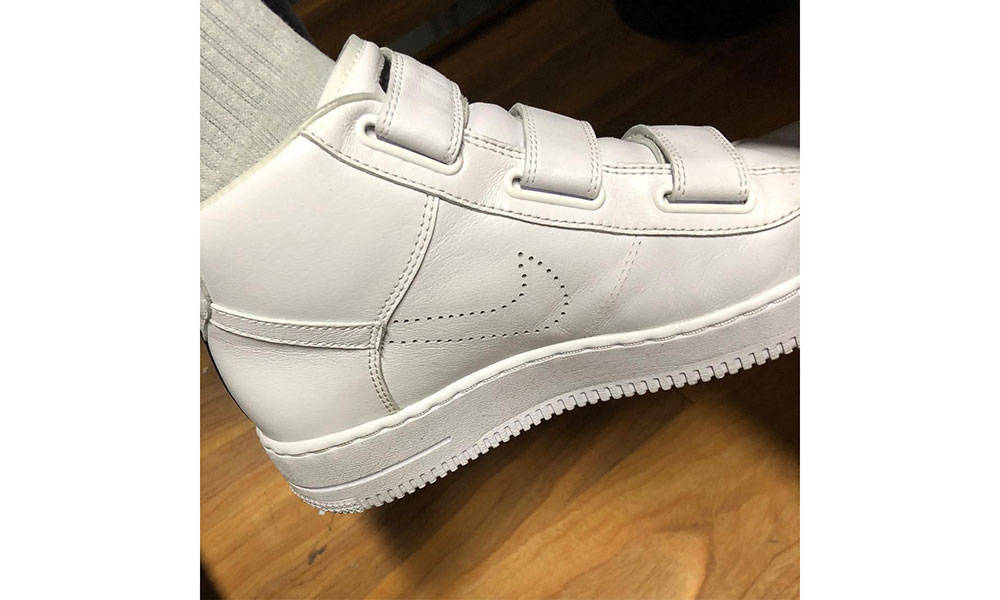 fragment design 也和 Nike 打造了一双 Air Force 1