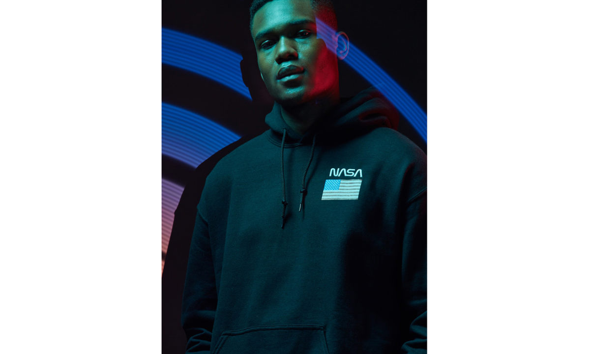 PacSun 发布 NASA 主题假日胶囊系列