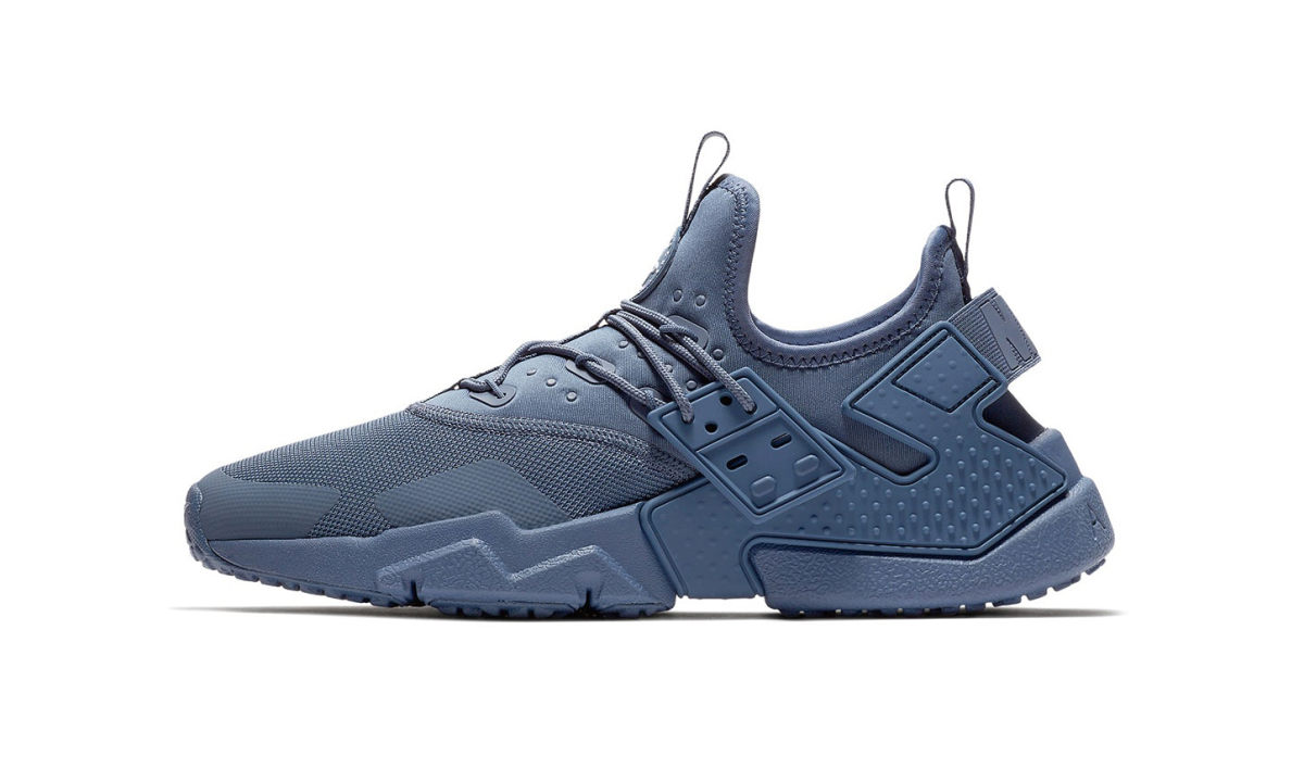 Nike 发布全新配色的 Air Huarache