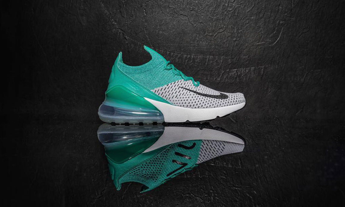 来看看 2018 年最新的 Air Max 270 上脚图