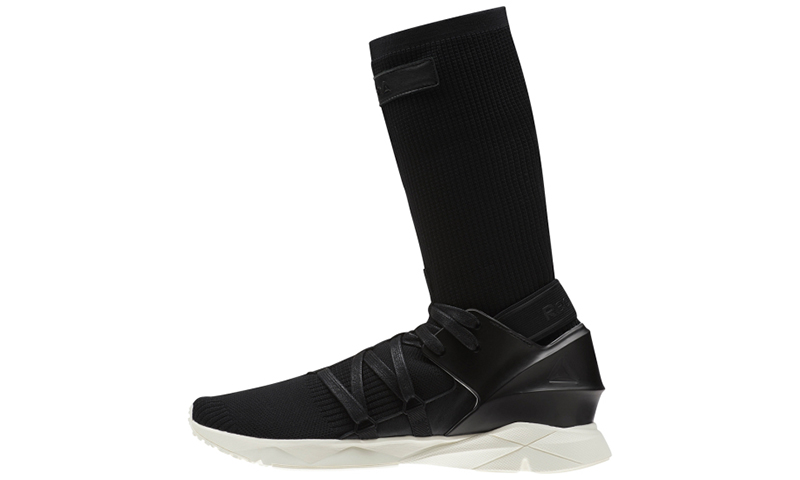 Reebok 为 Sock Runner 鞋款增加支撑桥设计