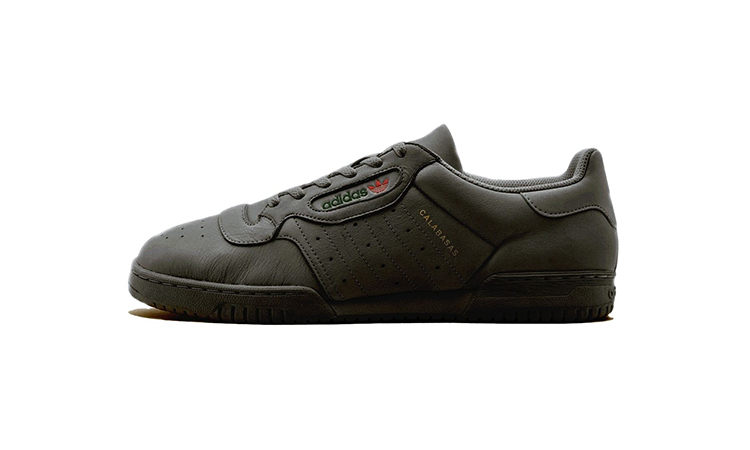 YEEZY POWERPHASE 全黑配色发售日期延后