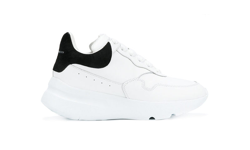 Alexander McQueen 也跟风推出 Dad Shoes？！