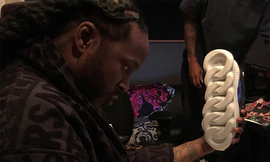 2 Chainz 曝光全新 Versace 球鞋