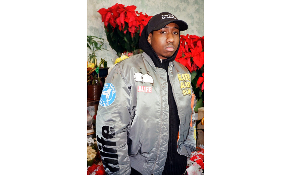 ALIFE 携手 Alpha Industries 推出联名 MA-1 夹克