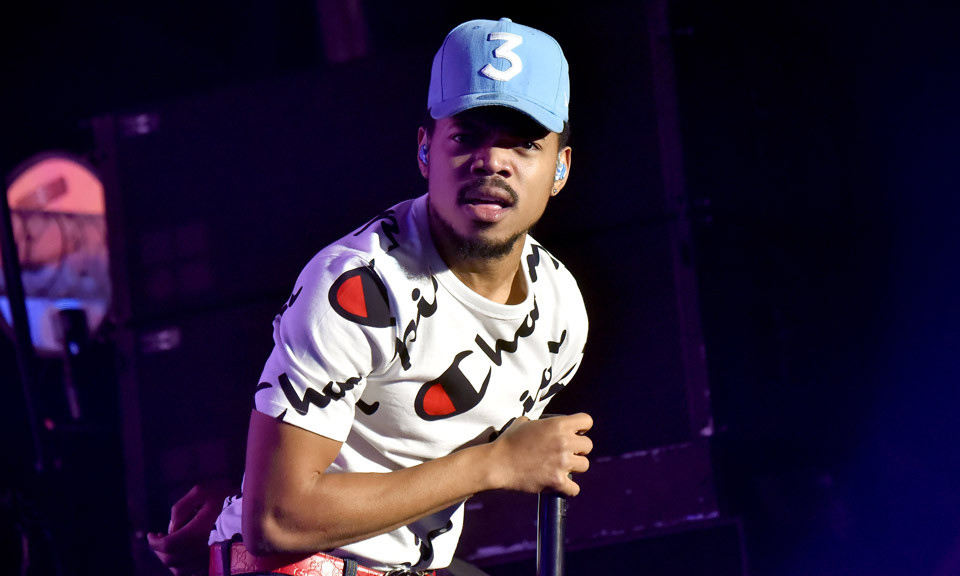 Chance the Rapper 声称是他让 Supreme 和 Champion 火起来的
