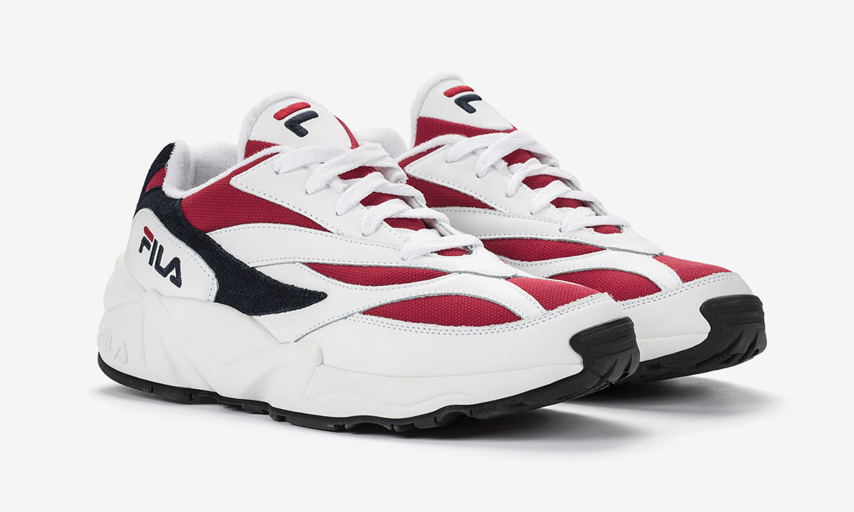 FILA 再推出 Venom 鞋款加入 Dad Shoe 阵营