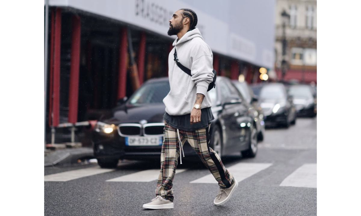 Fear of God 推出了一双外形像极了 Era 的新鞋款