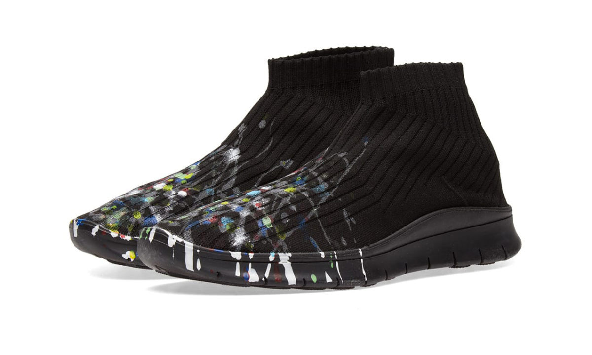 Maison Margiela 发布泼墨袜子鞋