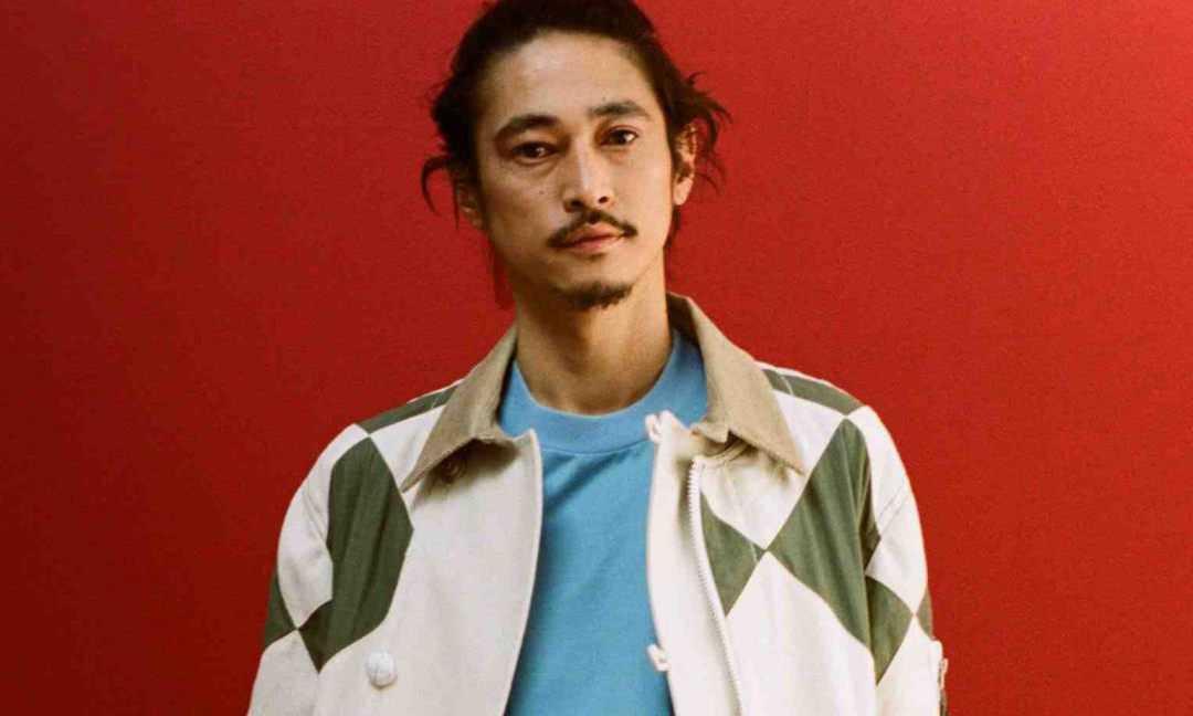 洼冢洋介演绎，《GRIND》打造 sacai 造型特辑