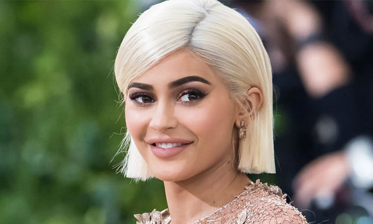 Kylie Jenner 一则推文就让 Snapchat 股价暴跌