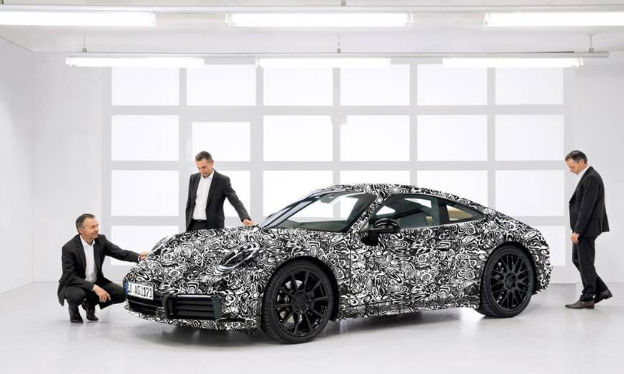 代号 992，新一代 Porsche 911 预告照公布