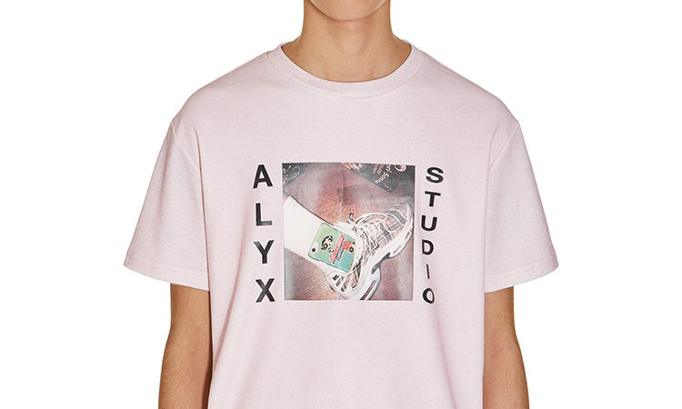 ALYX 把 “飞天小女警” 印在了 T恤上
