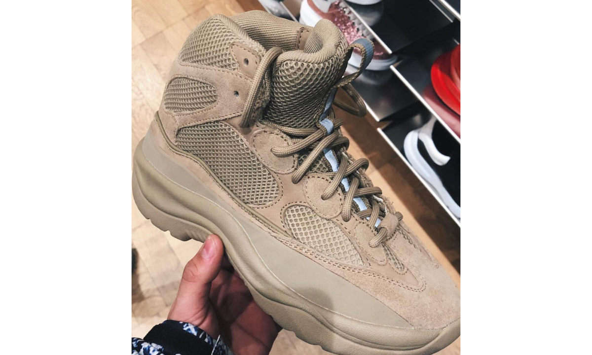 Yeezy Boots 也有了 “混血” 设计