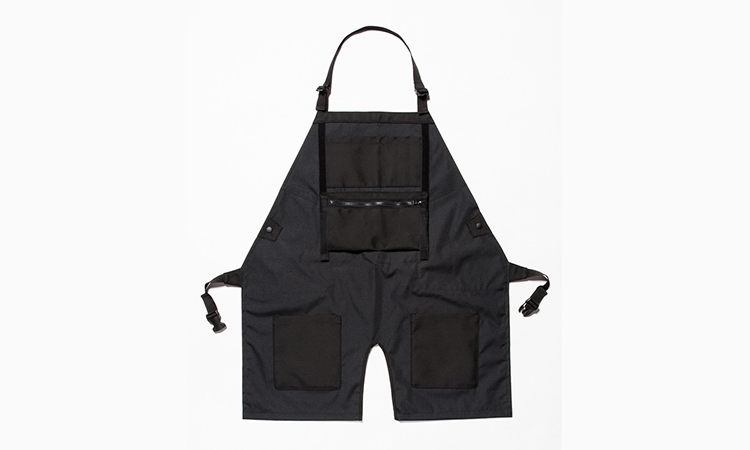 meanswhile 推出 “All Black” 胶囊系列