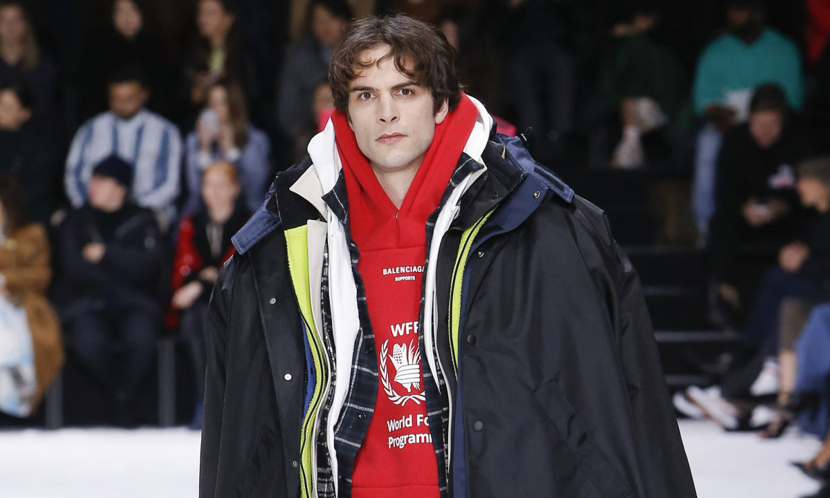 合并男女装的 Balenciaga 2018 秋季秀场，Demna 用力过猛？！