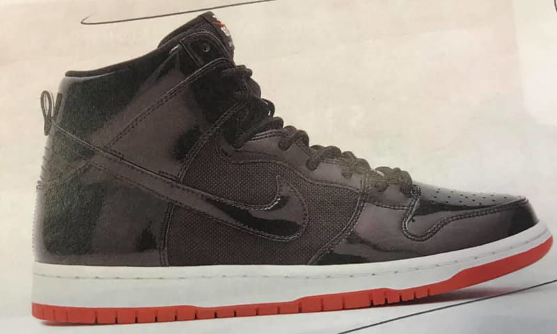还原度极高，抢先预览 Nike SB Dunk High “Bred” 配色