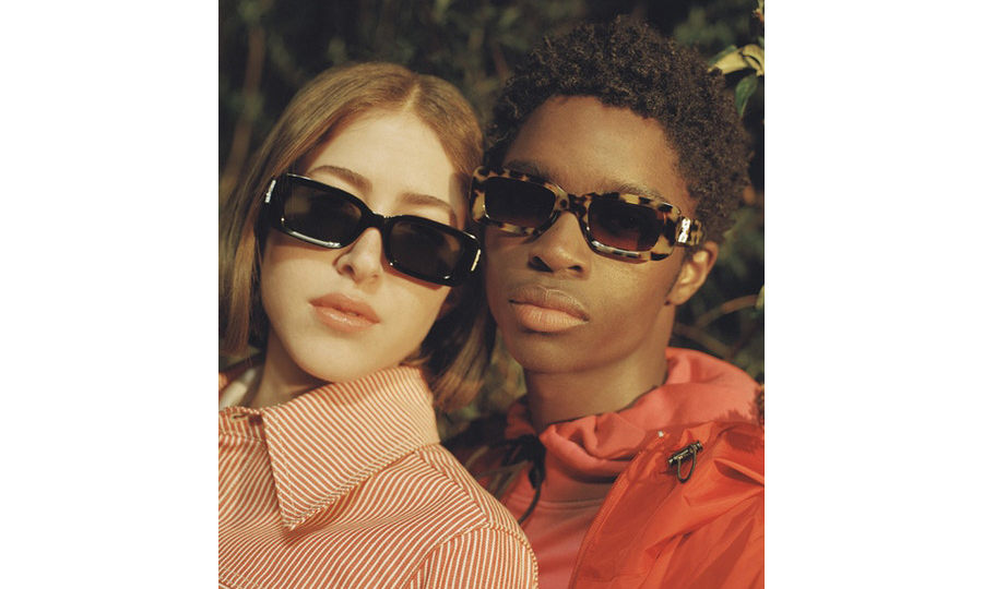 Off-White™ 联手 Sunglass Hut 发布全新眼镜系列