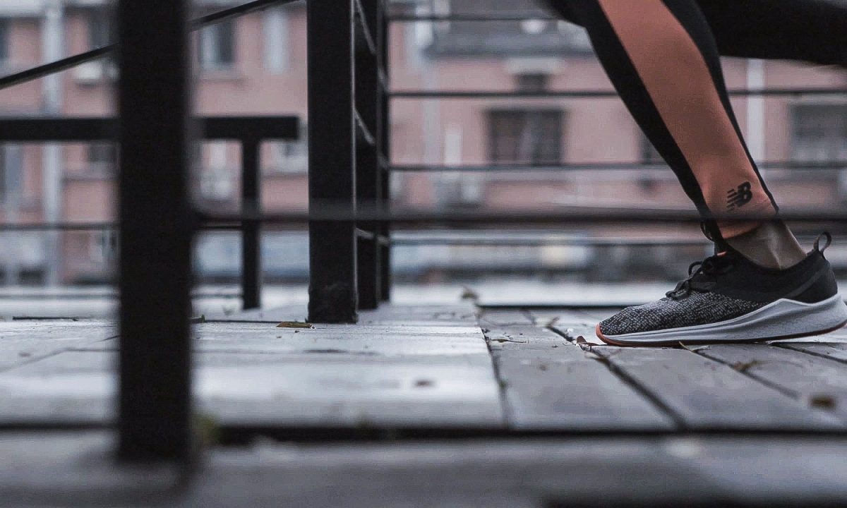 不需要刻意的去定义，用双脚来感受就好了