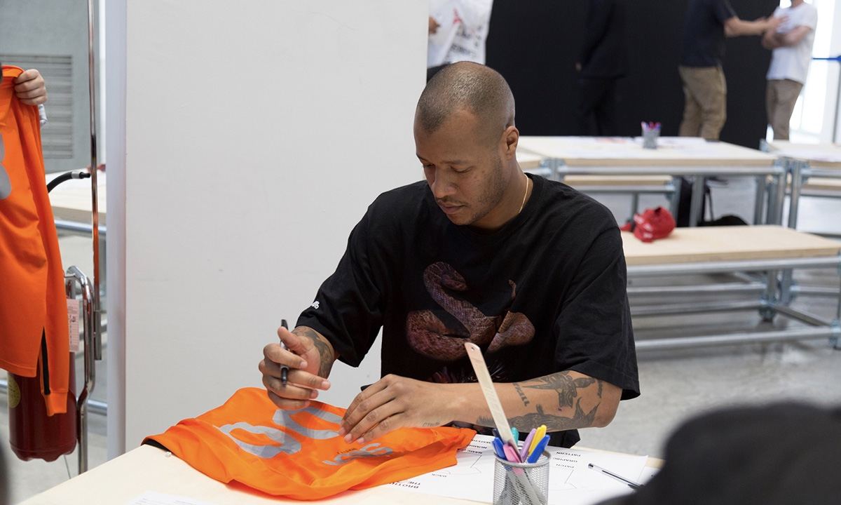 Nike 将潮流与运动结合，开展客制球衣活动