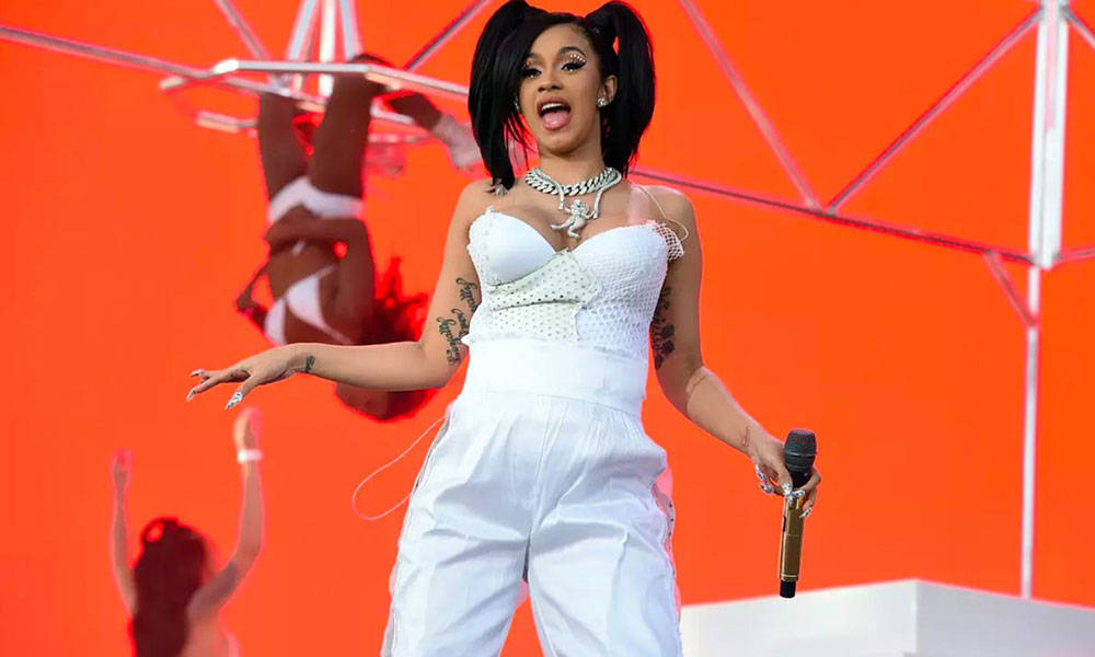 Cardi B 将取消多个夏日巡演活动