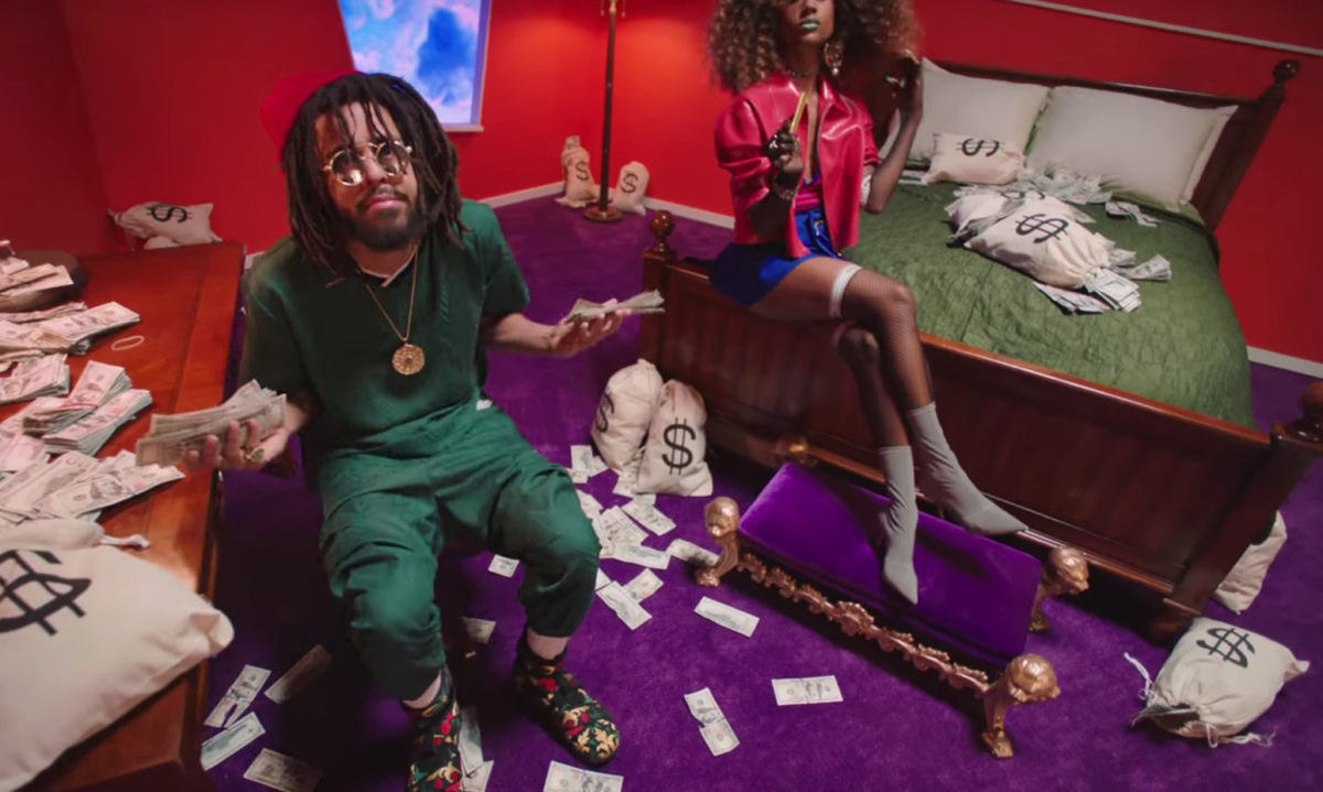 J.Cole 的新歌《ATM》MV 里全是钱