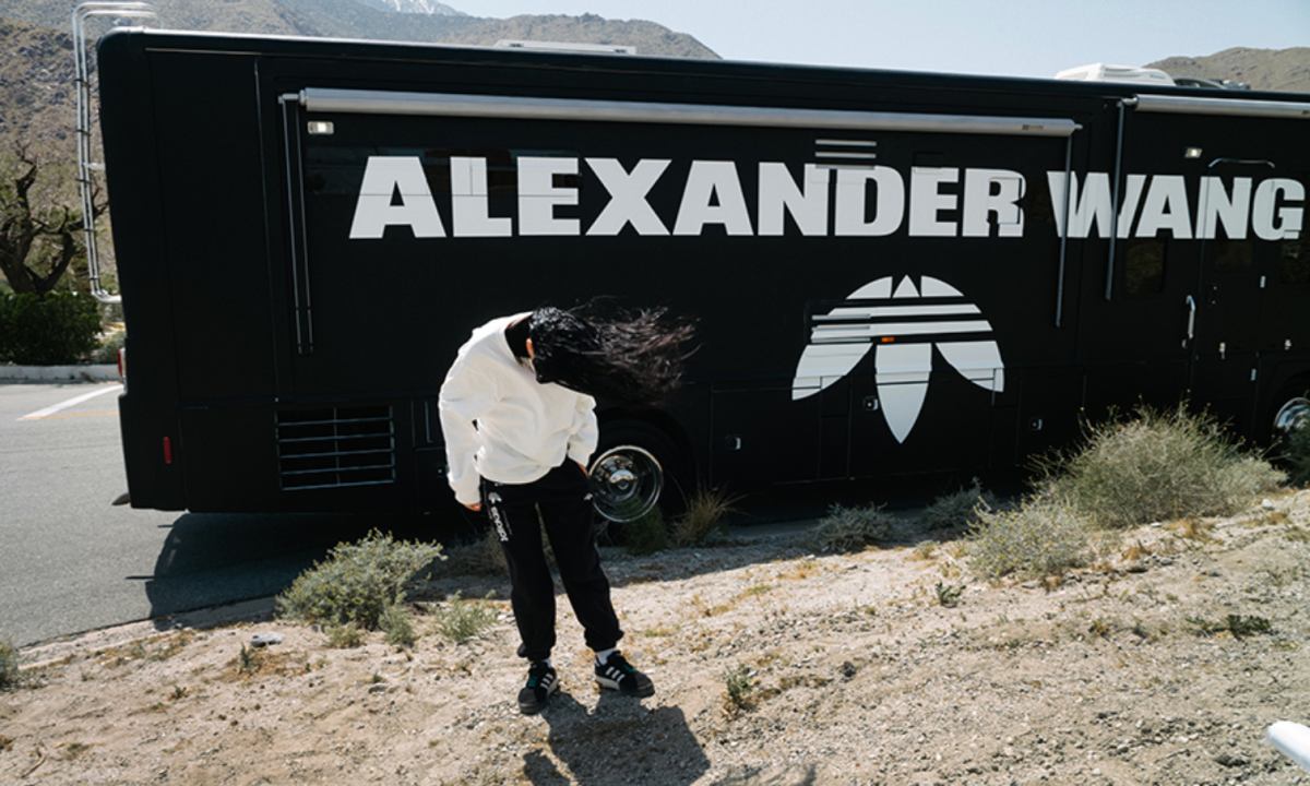 用衣服换路费？Alexander Wang x adidas Originals 还可以做这么玩！