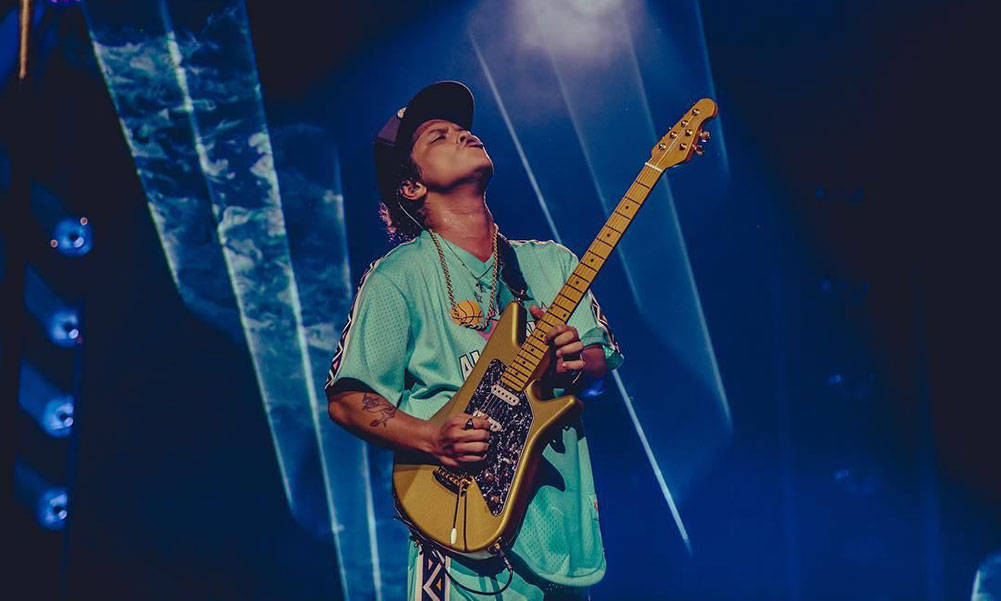 Bruno Mars 凭借 “24K Magic 世界巡演” 成为巡演收入最高艺人