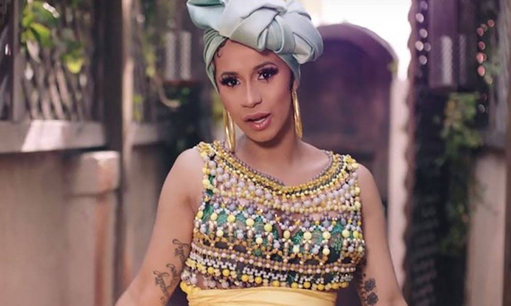 Cardi B 为歌曲《I Like It》发布 MV，尽显热带风情