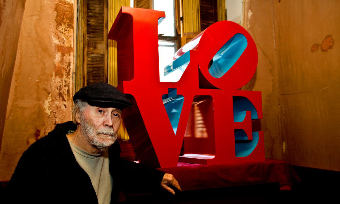 他带着 “LOVE” 走了，艺术家 Robert Indiana 逝世