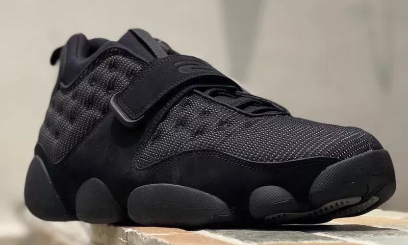 “草稿” 继续实现，Tinker Hatfield 版 Air Jordan XIII 实物图预览