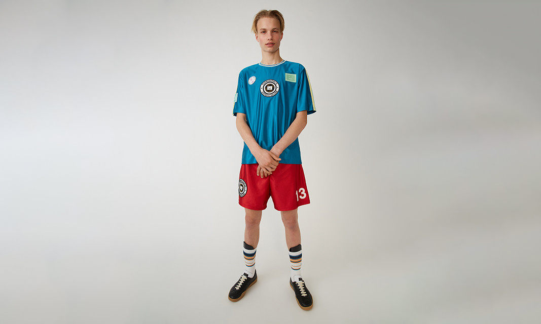 世界杯将近，Acne Studios 发布 “Football Club” 系列