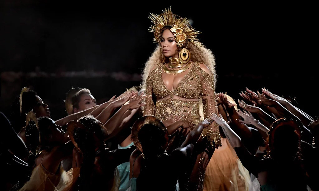 Beyoncé 斥资 540 万买下了一间百年教堂